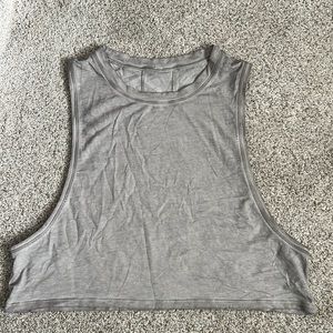 Lululemon crop muscle tank